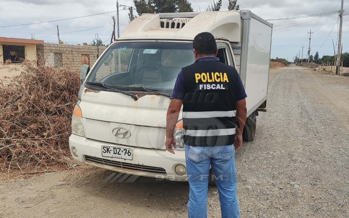Camión frigorífico robado en Chile es hallado abandonado en La Yarada-Los Palos