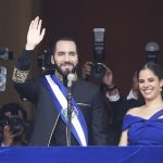 El Salvador: Nayib Bukele asume segundo mandato con desafío de mejorar la economía