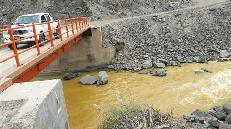 Anuncian medidas para remediar contaminación del río Tambo