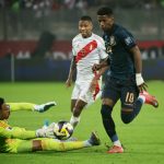 Perú empata con Ecuador y espera un milagro para llegar al repechaje