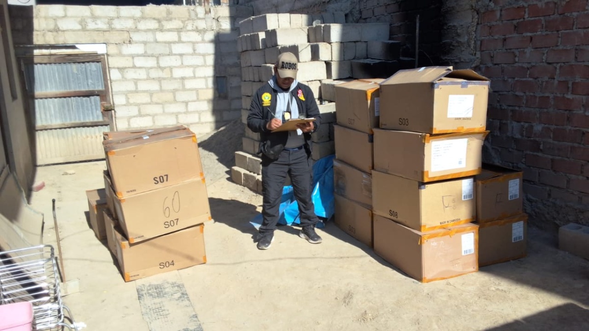 PNP recupera 23 cajas de zapatillas robadas a – El reportero andino