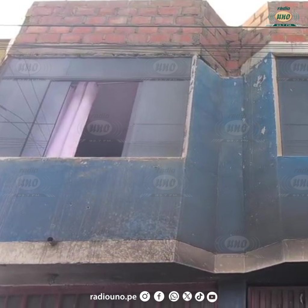 Incendio deja en la calle a familia con cuatro menores de edad