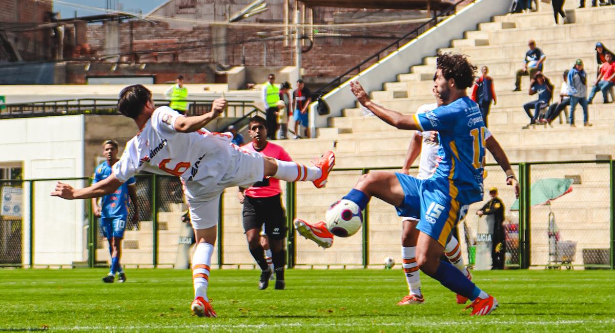 ¡Triunfazo del Vendaval Azul en la altura! Bentín Tacna Heroica vence 1-0 a Ayacucho FC y se mantiene firme en la Liga 2
