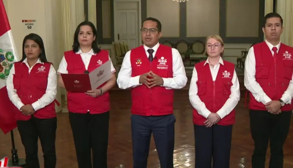 JNE: Elecciones continúan el 13 de abril en locales donde no se instalaron mesas