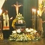 Monseñor acompaña actos fúnebres de Fredy Gambetta: «nos deja un legado de amor a Tacna»