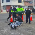 Ciclista resulta herido tras choque contra combi en el Cono Sur