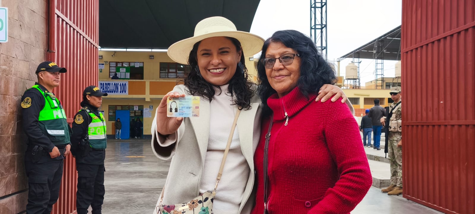 Svieta Fernández emitió su voto y pidió transparencia en la segunda vuelta