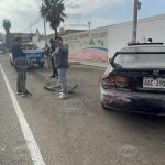 Buscan a taxista que huyó tras provocar violento choque