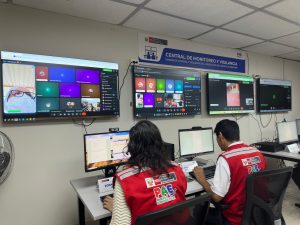 Padres de familia visitan la sala y participan del Plan de Mejora del servicio alimentario escolar