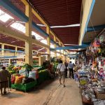 Mercado La Esperanza se queda sin luz por deuda con Electrosur y comerciantes denuncian abandono